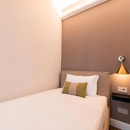 מלון Del Conte 3*