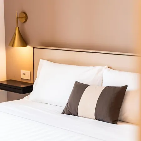 מלון Del Conte 3*